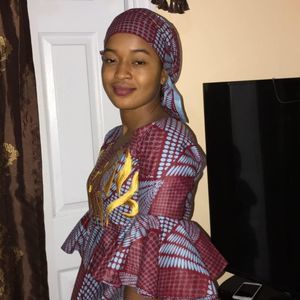 Meet your Posher, Aisha